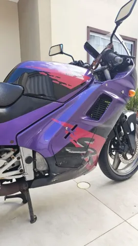 Moto para coleção 17.000
