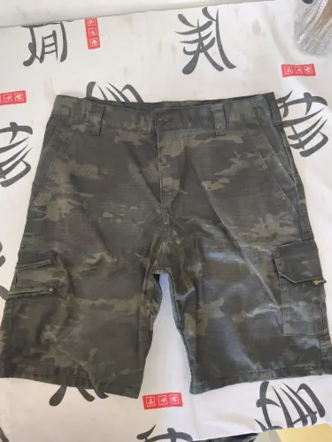 Bermuda Masculina Camuflada Verde Escuro G Bélica pano super resistência.