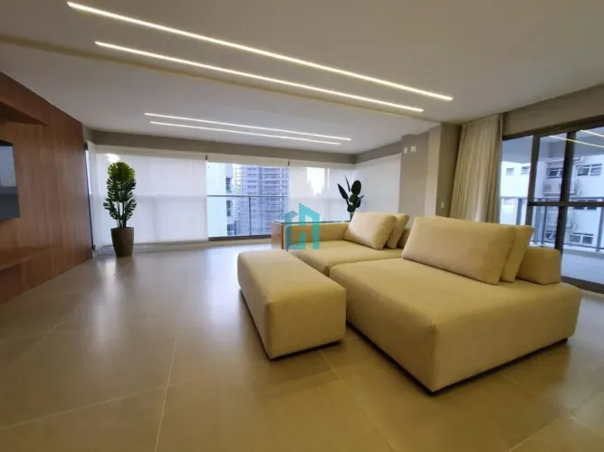 Apartamento à venda e aluguel em Moema, São Paulo