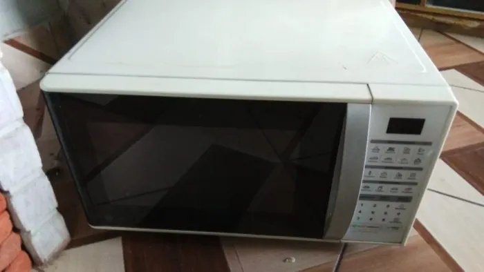 Microondas 110V em boas condições 