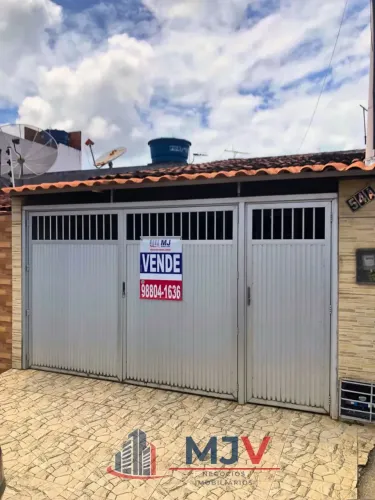 Vendo casa com 3 quartos em Benedito Bentes - Maceió - AL