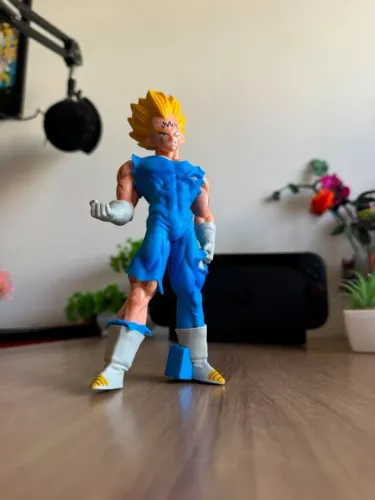 Majin Vegeta DragonballZ 15cm *LACRADO* entrega olx ou retirada | Ipanema - RJ |