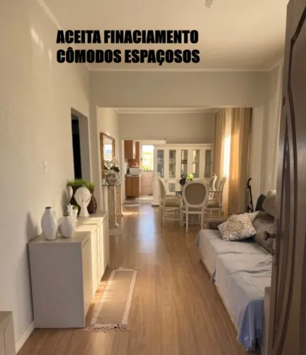 Casa a venda - R$ 250.000 - Bairro pinheiros - 10 minutos do centro.