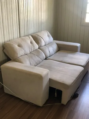 SOFA RETRATIL EM BOM ESTADO