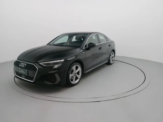 Audi A3 Sedan S-line 2.0 TFSI S-tronic 2024