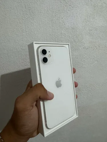 iPhone 11 128GB com nota e carregador turbo