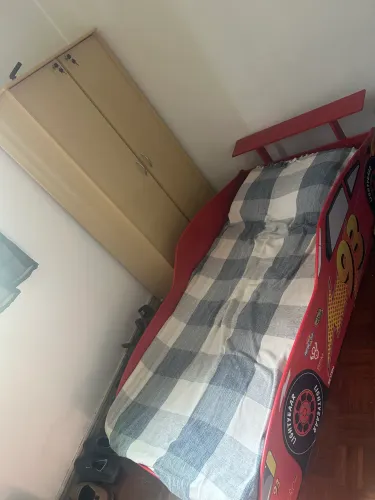 Vendo cama infantil mais colchão de 1,88 que vai junto.