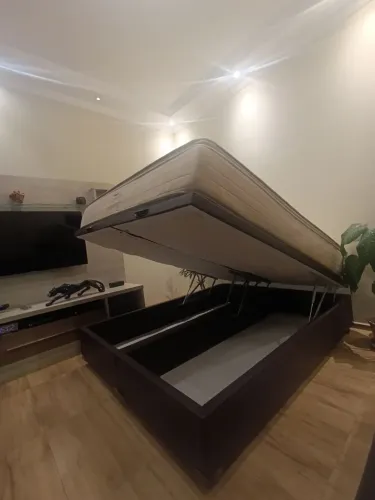 VENDO CAMA BOX BAÚ QUEEN