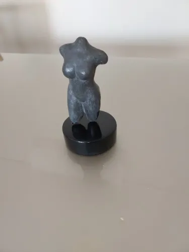 Escultura feminina mulher estilizada em bronze : Torso