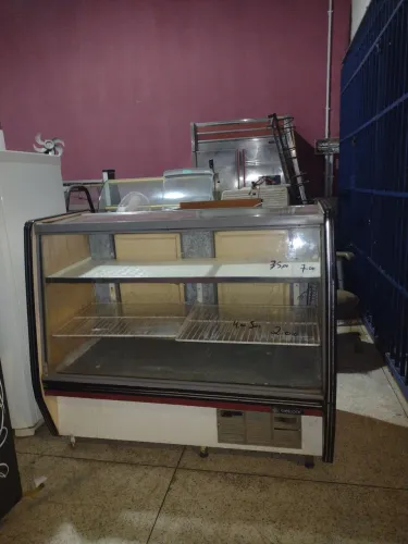 Balcão refrigerador top funcionando perfeitamente 1400