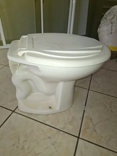 Vaso sanitário convencional