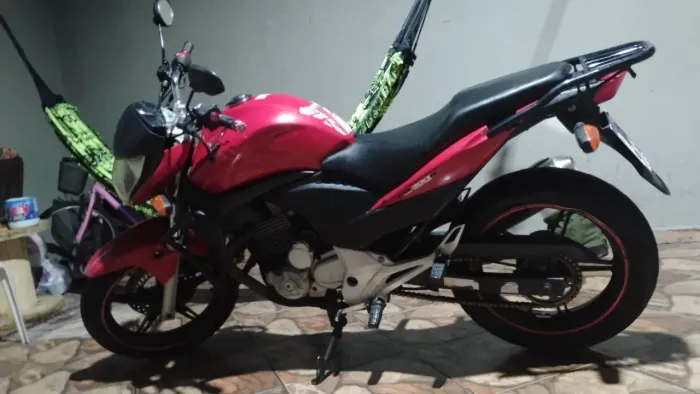 CB 300