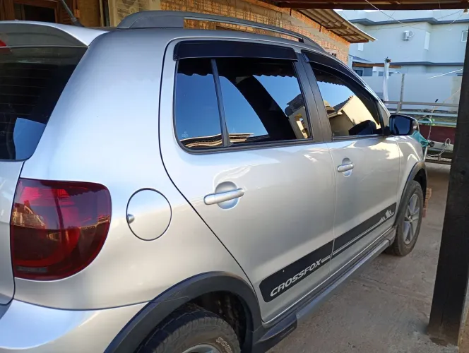 Volkswagen Crossfox 1.6 MI Total Flex 8V 5P 2012