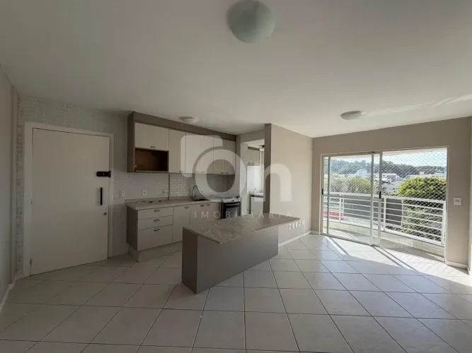 Apartamento de 2 dormitórios na Trindade