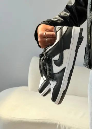 Tênis Dunk Low pro luxo