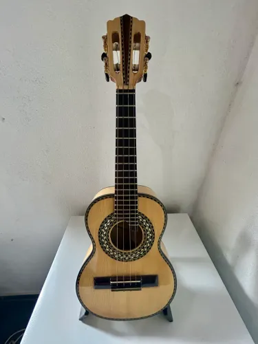 Cavaquinho Canhotinho