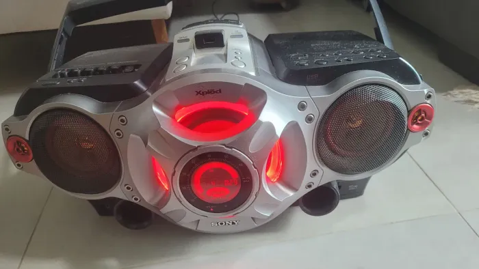Som portátil Sony Xplod