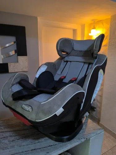 Cadeira veicular Evenflo Symphony USA, isofix .Unica que vai de 0 à 49.5 kg
