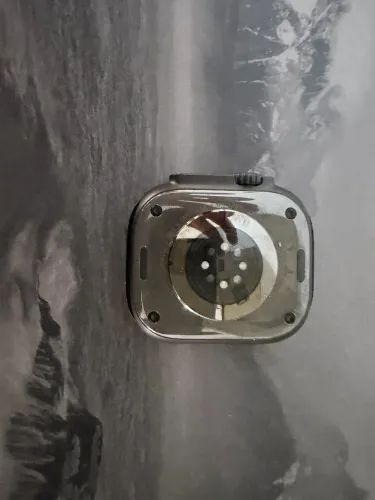 Apple Watch Ultra 3 titanium