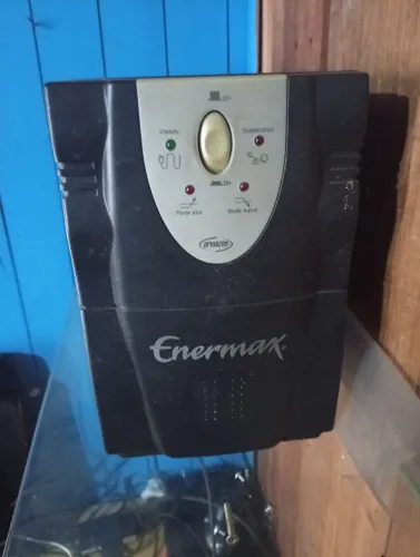 Vendo estabilizador 3200 VA