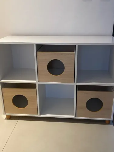 Estante infantil para brinquedos