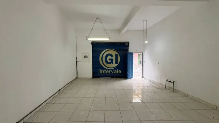 Ponto Comercial para Locação no Centro de Jacareí próximo ao Mercadão Municipal.