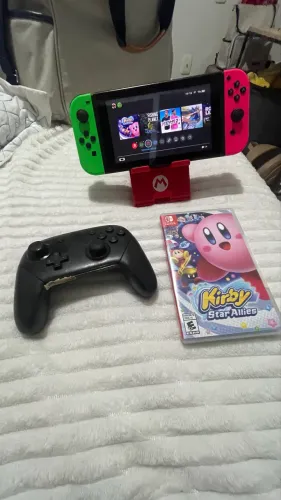 Nintendo Switch V1 com acessórios