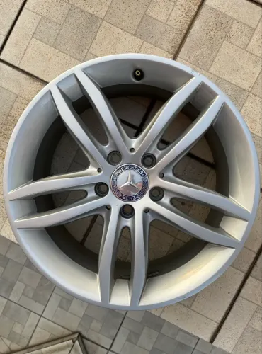 Roda ORIGINAL (Mercedes-Benz) C200
