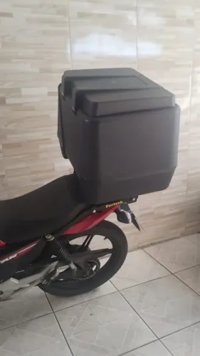 Baú com suporte e aranha da forteck 