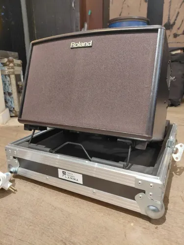 Amplificador Roland AC 60  para violão e voz - COM HARD CASE!