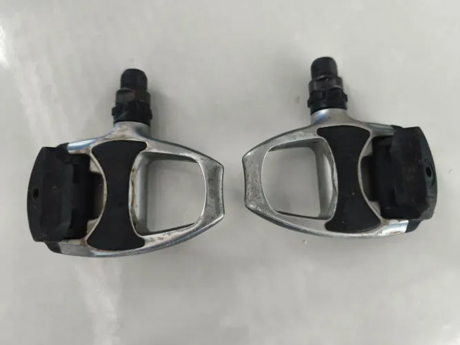 Vende-se pedal Shimano PD-R540 speed