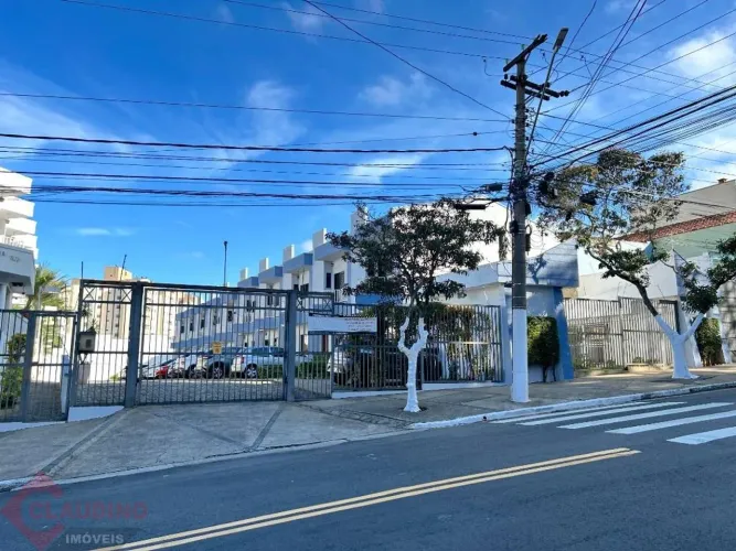 Sobrado com 3 dormitórios para alugar, 197 m² por R$ 5.799/mês - Vila Bela - São Paulo/SP