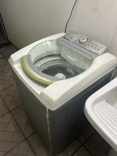 Máquina de lavar roupas