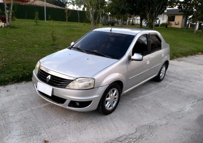 Renault Logan Expression Hi-flex 1.6 8V 4P 2011