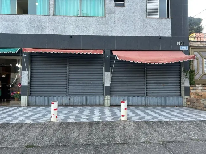 Porta enrolar manual aço