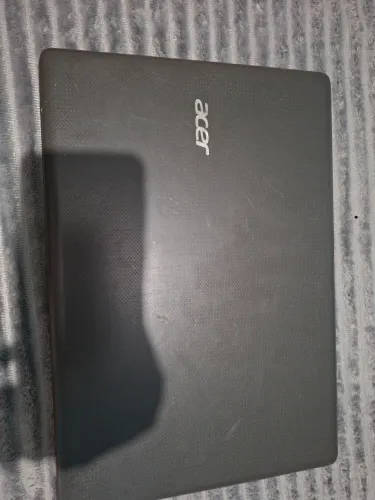 Vendo um notebook de 2 G..Pegando perfeitamente