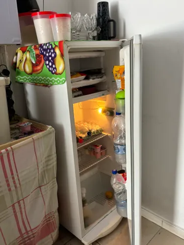 Geladeira Cônsul + FOGÃO 4 boca