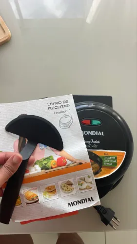 Omeleteira Mondial Easy Omelet 800W