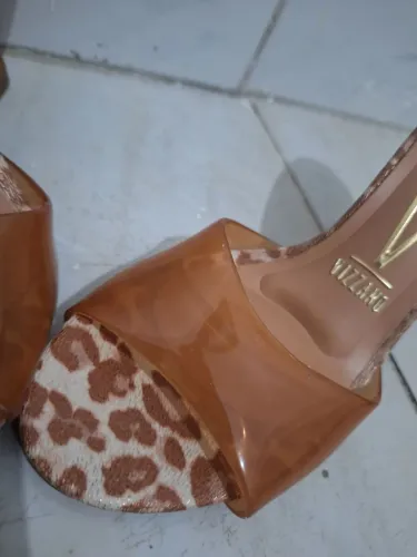 Vendo salto marca Vizzano