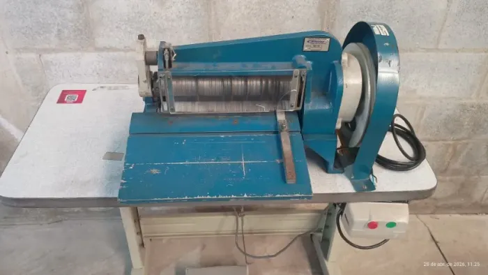 Máquina para Cortar Couro