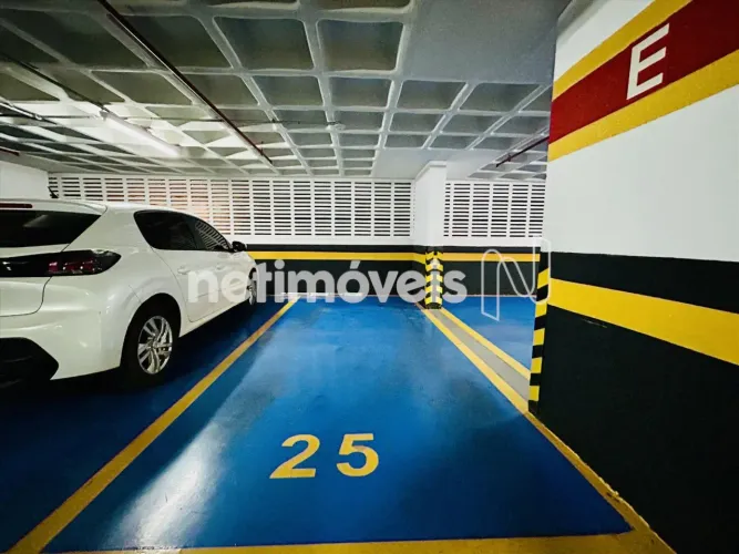 VAGA DE GARAGEM NO MULTIEMPRESARIAL.