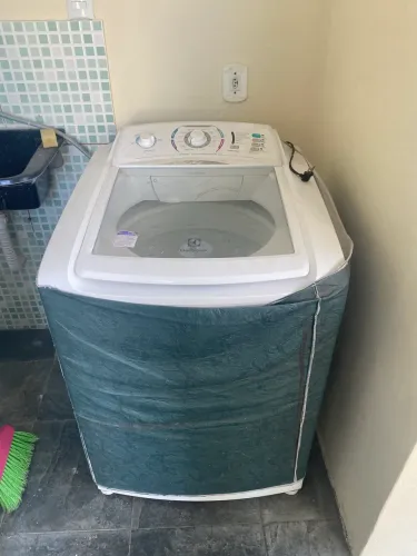 Máquina de lavar roupa 12kg usada