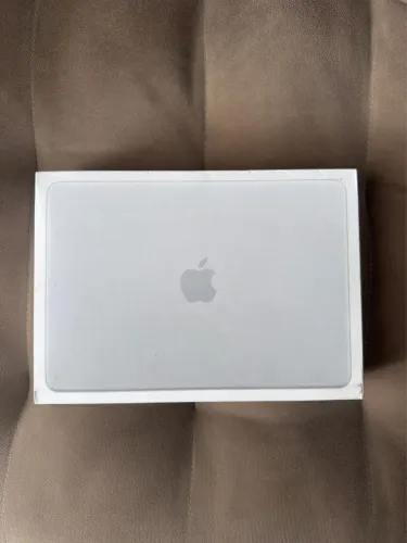 MACBOOK NEO - 8GB / 256GB 13 Silver