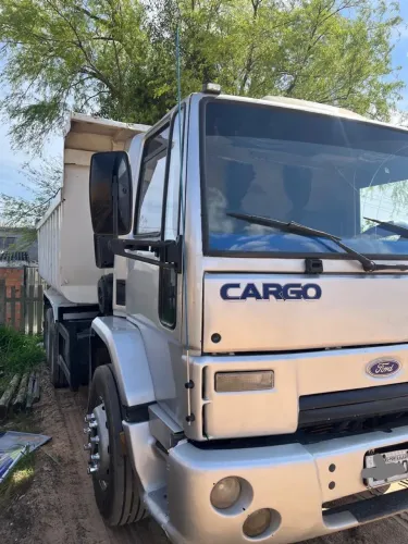 Cargo 2422 E