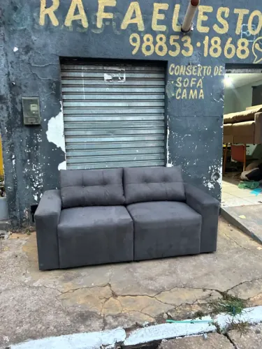 Vende se este sofá retrátil 