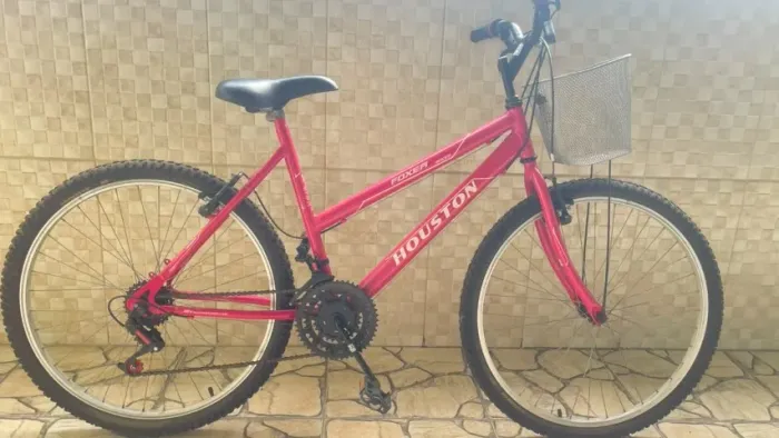 Bicicleta De Passeio Houston Aro 26 Foxer Maori V-brakes Câmbios Rosa Com Cesta