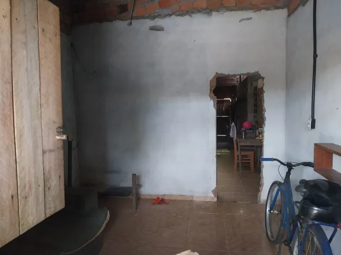 CASA À VENDA POR R$ 80 MIL - RUA ASFALTADA*