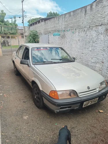 Chevrolet Monza GL 1.8 Efi/ SL/ L/ 650/barc. 2e4p (álcool) 1996