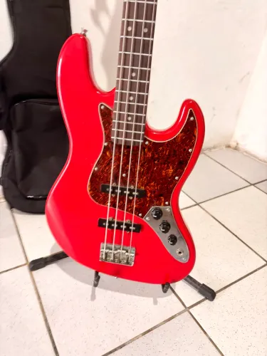 Baixo Passivo Eagle JAZZ BASS. NUT em osso. Estado de novo. Aceito TROCA 