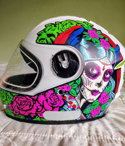 CAPACETE A VENDA